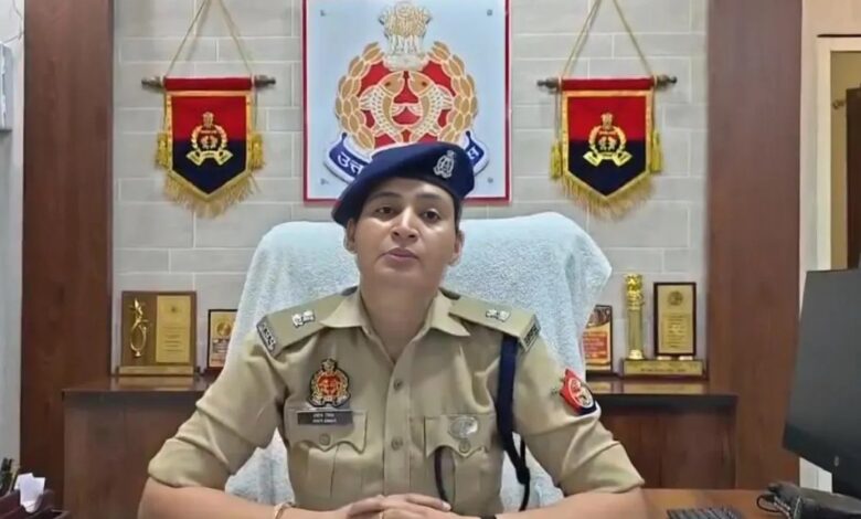 Jhansi News: मस्जिद सील और मौलाना गिरफ्तारी की वायरल खबर गलत, पुलिस ने दर्ज किया मुकदमा