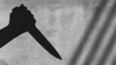 College girl suffers knife injuries after she raises alarm against two intruders in Minjur