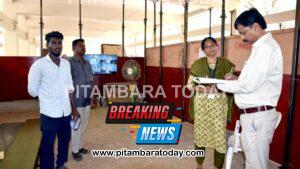 Collector inspects EVM security arrangements in Erode